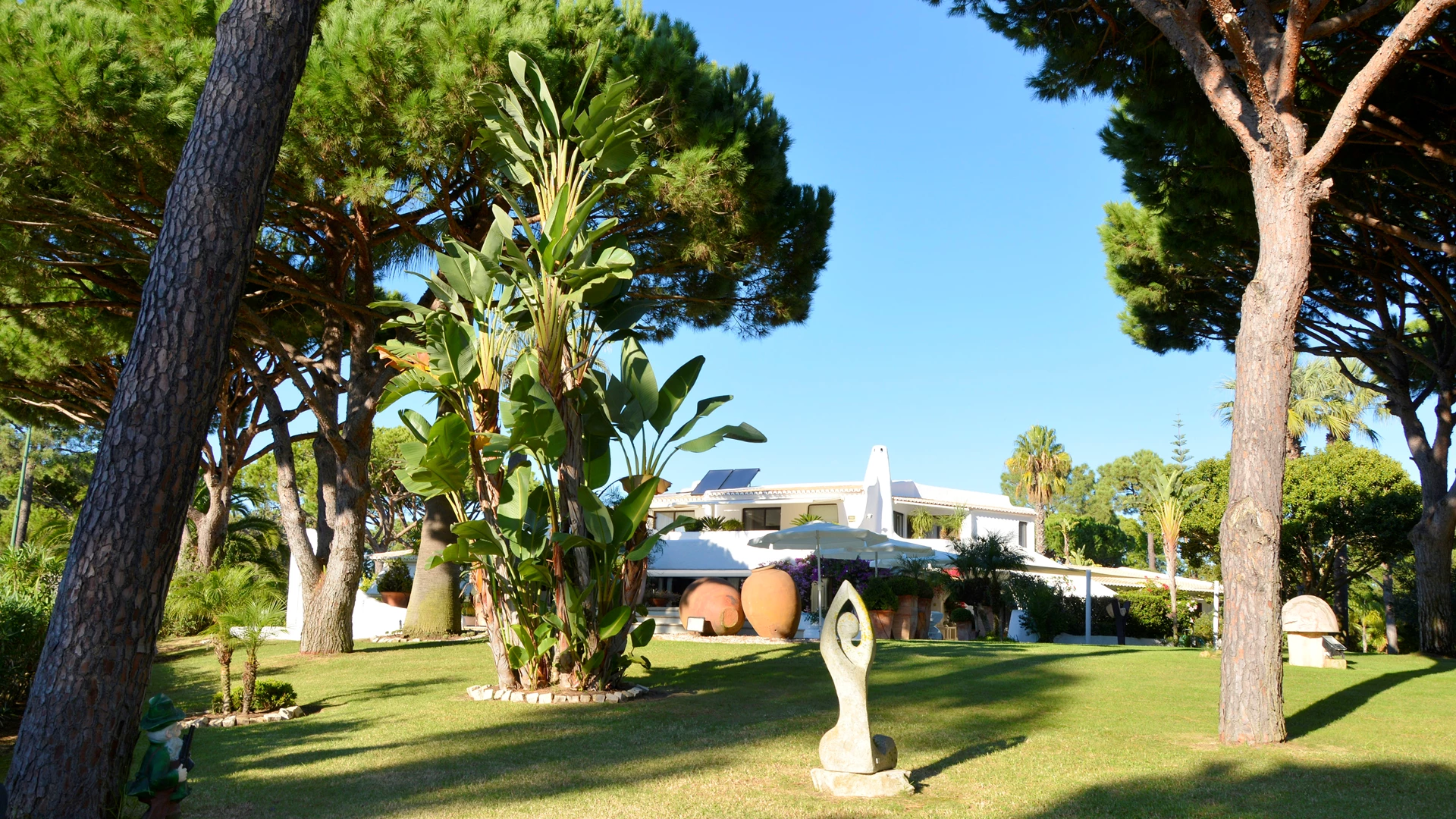 Quinta do Lago Property with an area of 20.000m2 and 3 adjoining Plots