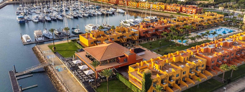 Der berühmte Yachthafen von Portimão wird durch den zukünftigen Bau von Palsul-Grupo geschätzt.