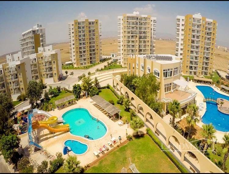 شقة 2 غرف نوم + 5 حمامات سباحة مشتركة + مركز سبا + 600 م من الشاطئ الرملي + خطة الدفع