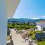 Maisonette-Villa mit 4 Schlafzimmern + Swimmingpool + modernes Design + Blick auf das Meer und die Berge
