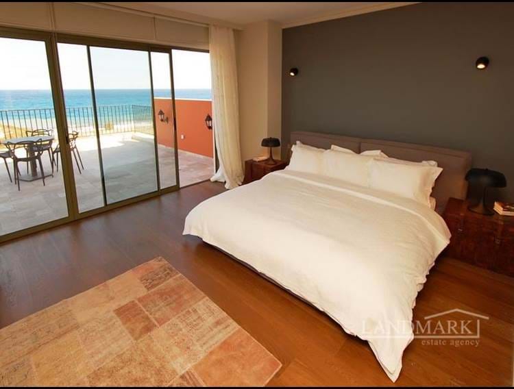 7 Schlafzimmer mit Bad + LUXUSVILLA + Swimmingpool + direkte Strandpromenade + voll möbliert + Sauna + erstklassige Lage 