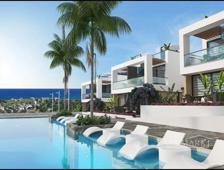 2+1-bedroom luxury semi-detached villa+ roof terrace + within a complex + communal pool + sea and mountain views 