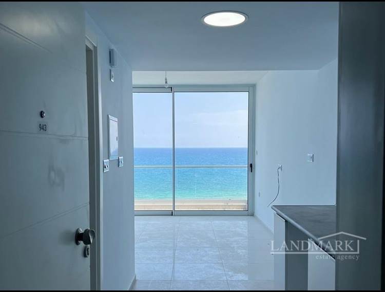 Modernes Studio-Apartment + 200 m vom Meer entfernt + gemeinschaftlicher Innen- und Außenpool + Spa