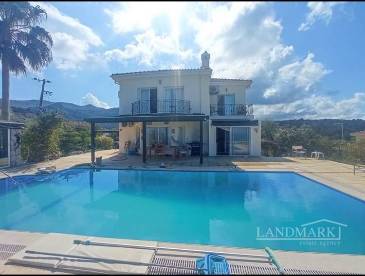 3 bedroom classic style villa + 10m2 x 5m2 swimming pool + fully furnished + amazing sea and mountains views 