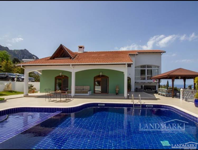 3–5-bedroom luxury villa + shaped swimming pool + fully furnished + central heating + sea and mountain views  + Title deed in the owner’s name VAT paid