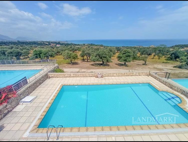 3 bedroom resale bungalow + 10m2 x 5m2 private swimming pool + private roof terrace + fully furnished + BBQ + 360 degrees sea and mountain views
