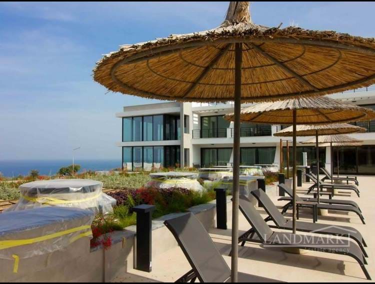 شقة بنتهاوس استوديو حديثة معاد بيعها + مسبح مشترك + على مسافة قريبة من الشاطئ