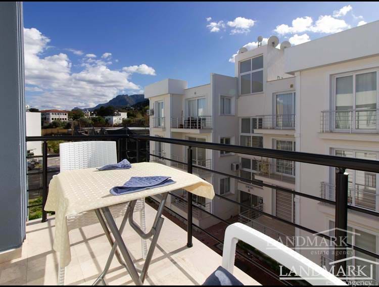 Penthouse mit 2 Schlafzimmern + Dachterrasse mit Panoramablick auf das Gebirge und Mittelmeer + Hochwertige Möbel 