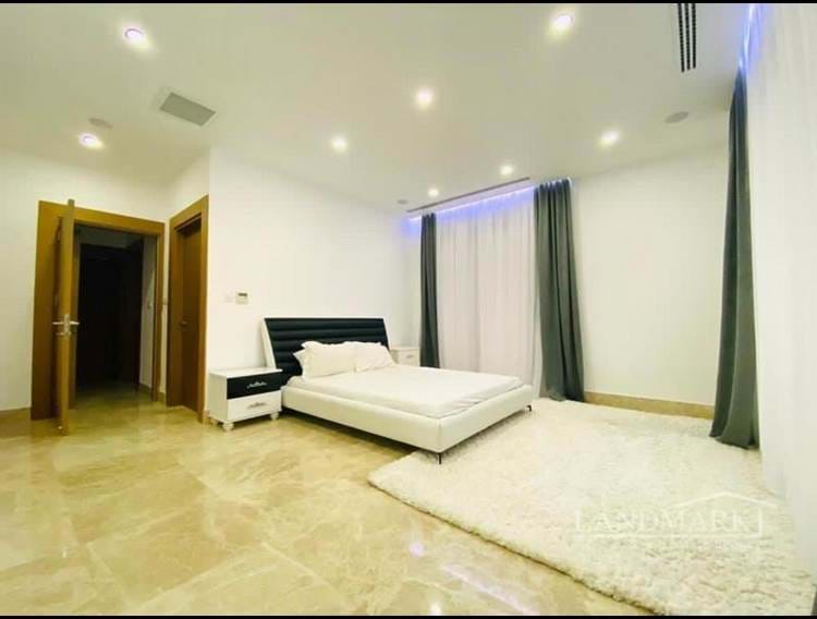 Villen mit 4 Schlafzimmern + modernes Design + + Infinity-Pool + Garage + integrierte Klimaanlage + Aufzug  